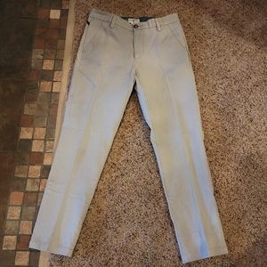 Dockers Slim Tapered Khaki Pants 30 Waist Cream